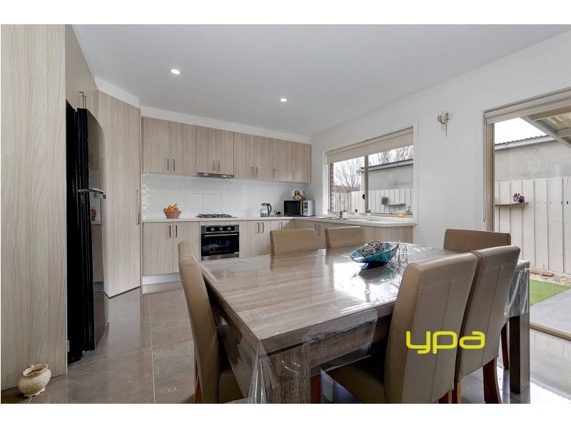 3/24 Milford Court, Meadow Heights VIC 3048