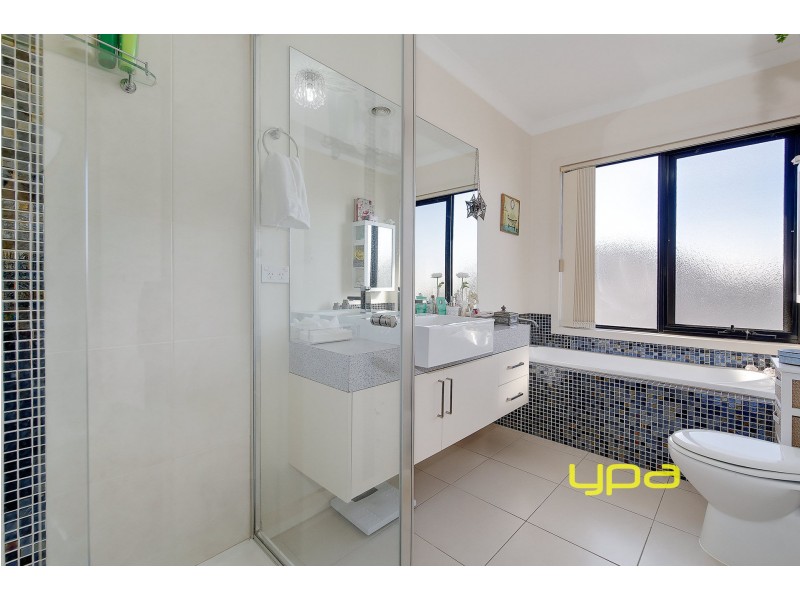 12 Aura Way, Craigieburn VIC 3064