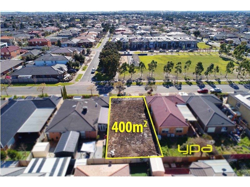 105 Hayfield Road, Roxburgh Park VIC 3064