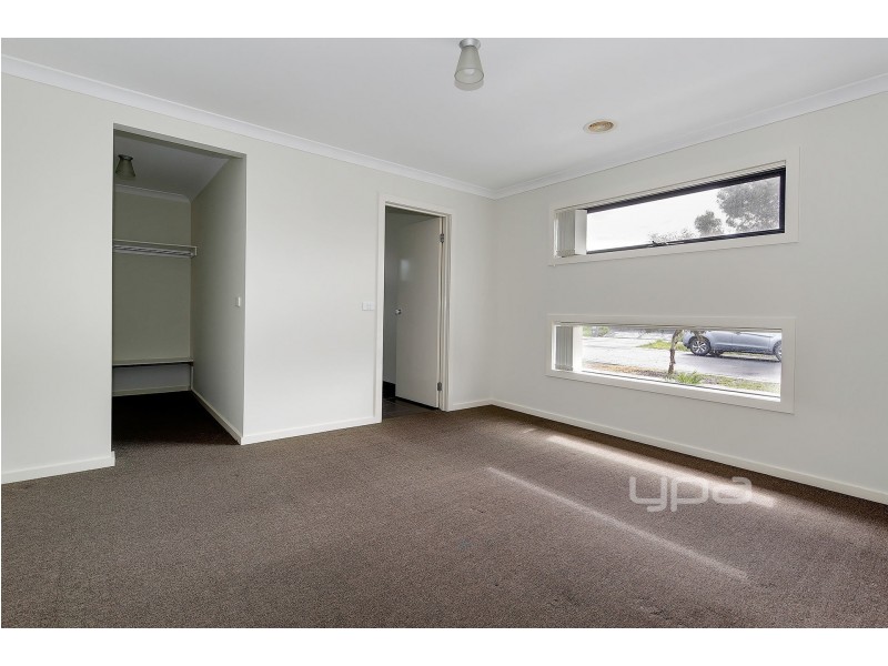 67 Biltmore  Crescent, Roxburgh Park VIC 3064