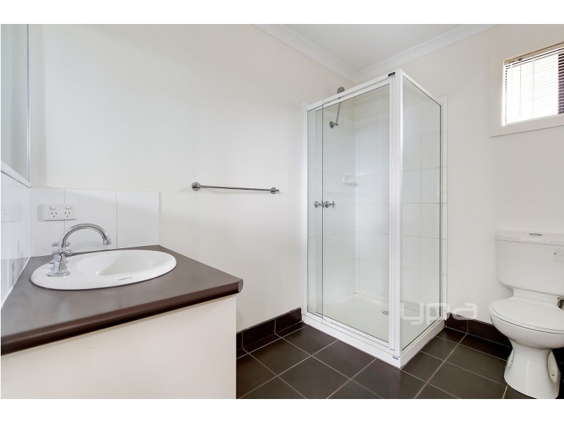 67 Biltmore  Crescent, Roxburgh Park VIC 3064