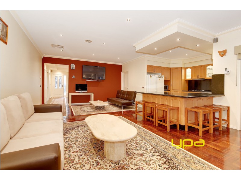 14 Neptune Street, Roxburgh Park VIC 3064