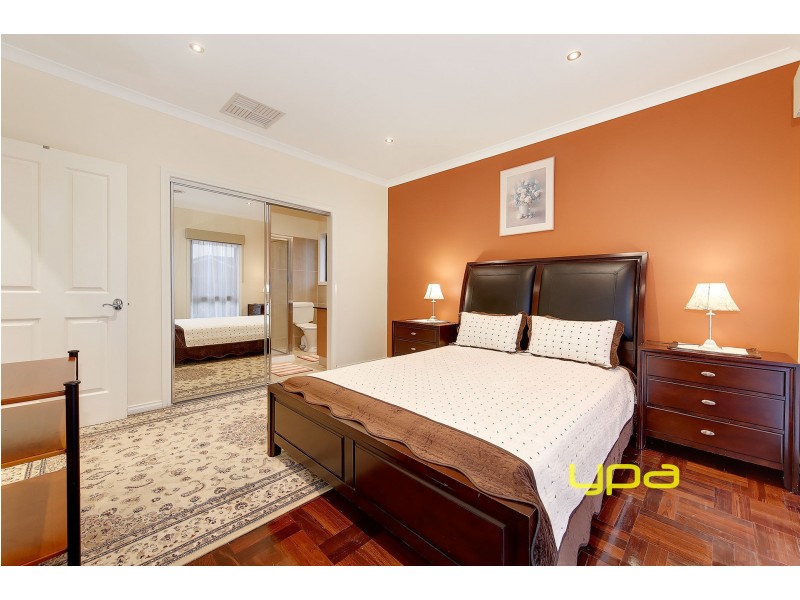 14 Neptune Street, Roxburgh Park VIC 3064