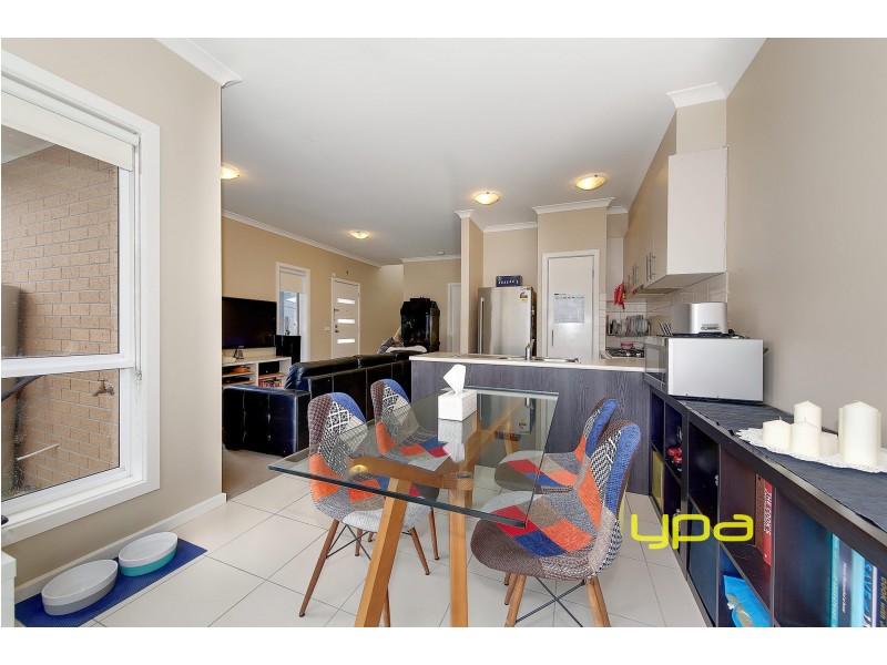 6/4 Wyndcliffe Way, Roxburgh Park VIC 3064