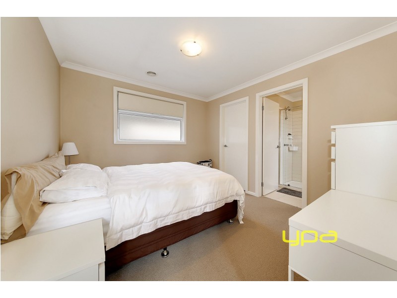 6/4 Wyndcliffe Way, Roxburgh Park VIC 3064