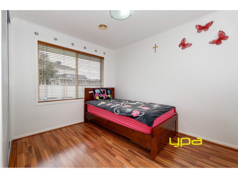 24 Sunnybrook Court, Craigieburn VIC 3064