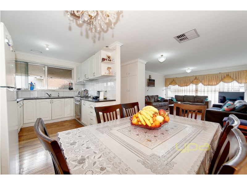 15 Childers Crescent, Coolaroo VIC 3048