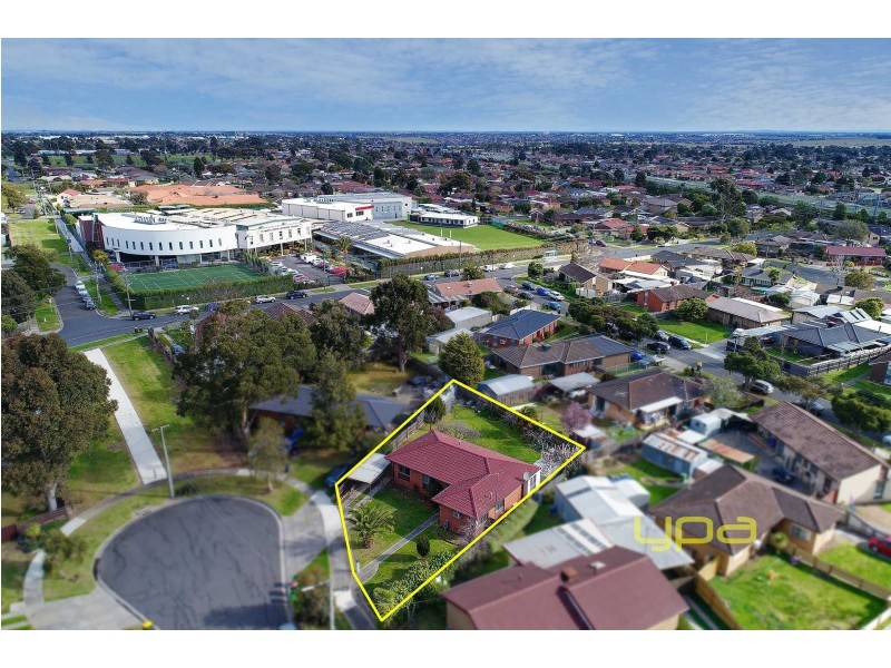 4 Elm Court, Coolaroo VIC 3048