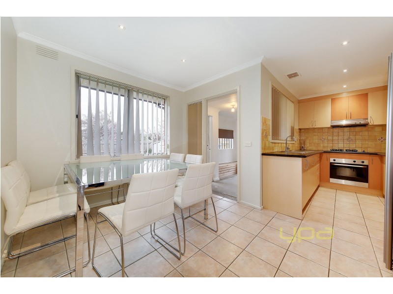 4 Elm Court, Coolaroo VIC 3048