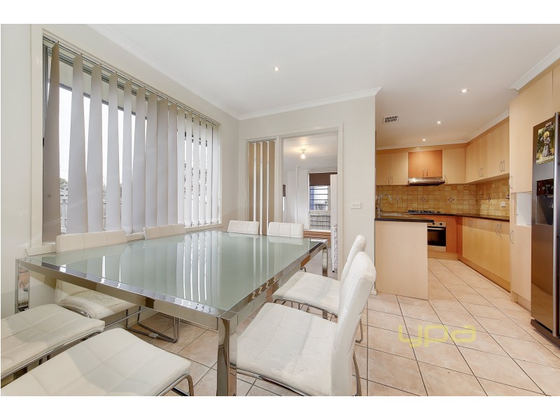 4 Elm Court, Coolaroo VIC 3048