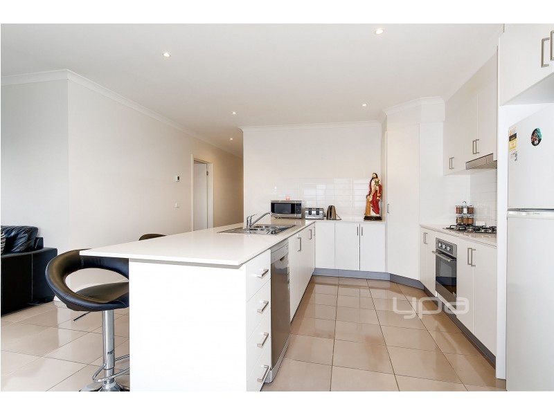 19 Braveheart Road, Craigieburn VIC 3064