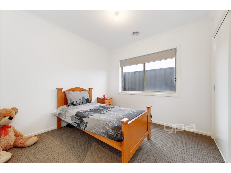 19 Braveheart Road, Craigieburn VIC 3064