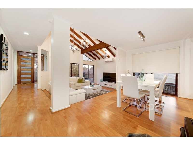 16 Aster Close, Meadow Heights VIC 3048