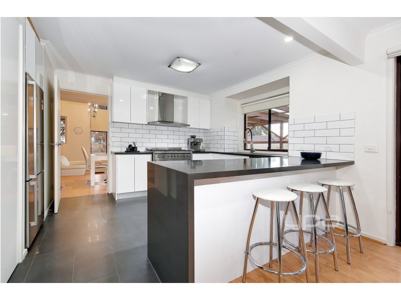 16 Aster Close, Meadow Heights VIC 3048