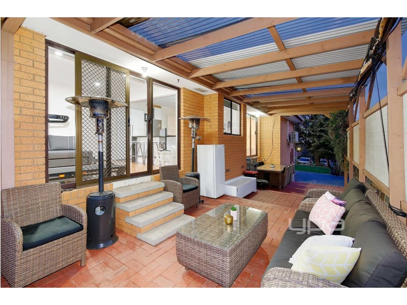 16 Aster Close, Meadow Heights VIC 3048