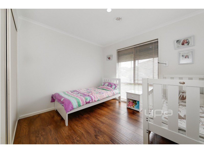 12 Morgan Court, Roxburgh Park VIC 3064