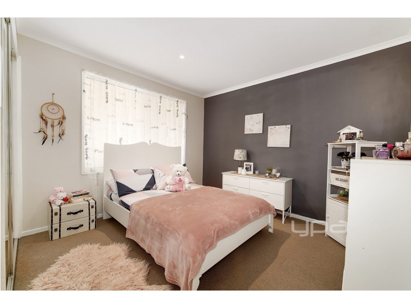 120 Lightwood Crescent, Meadow Heights VIC 3048