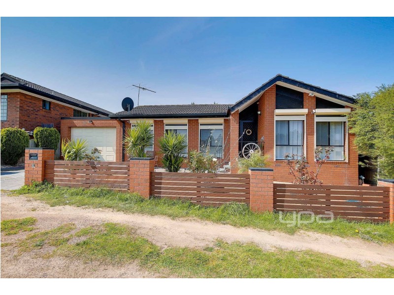 120 Lightwood Crescent, Meadow Heights VIC 3048