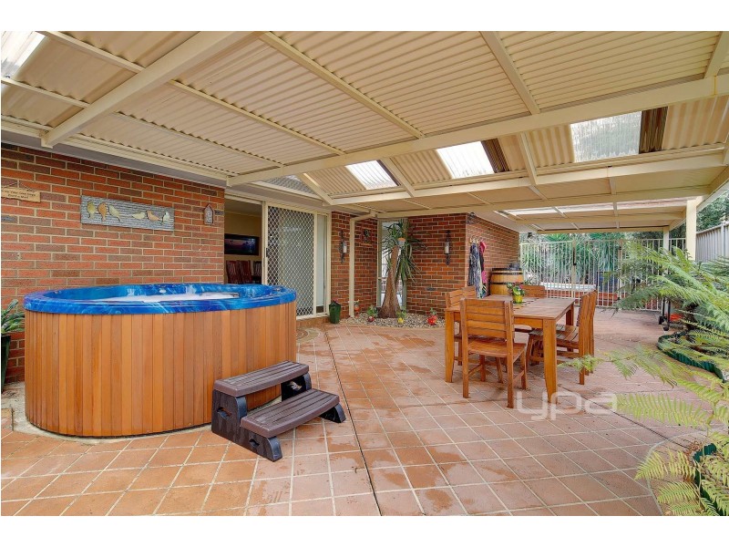 1 Elmwood Place, Craigieburn VIC 3064