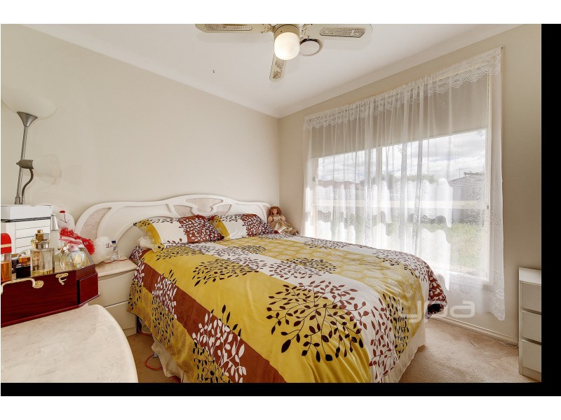 50 Sandover Drive, Roxburgh Park VIC 3064