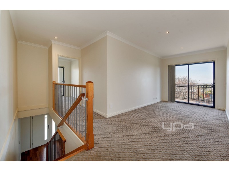 1 Holbeck Place, Craigieburn VIC 3064