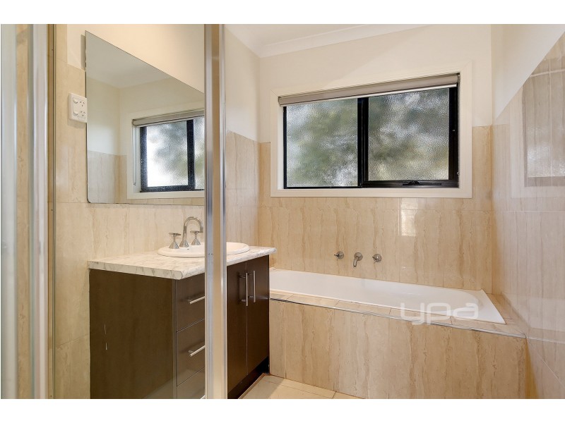 1 Holbeck Place, Craigieburn VIC 3064