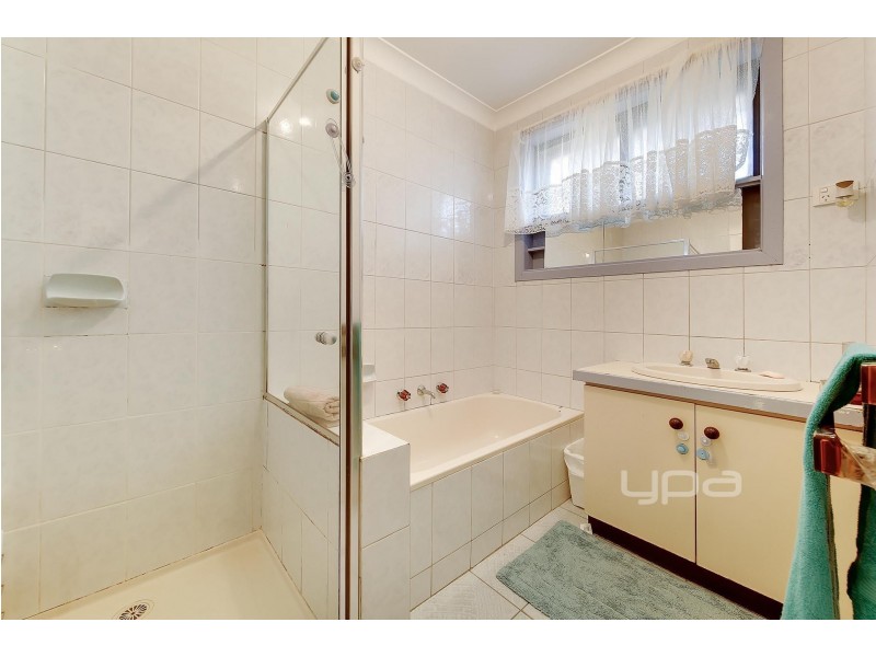 53 Ashleigh Crescent, Meadow Heights VIC 3048