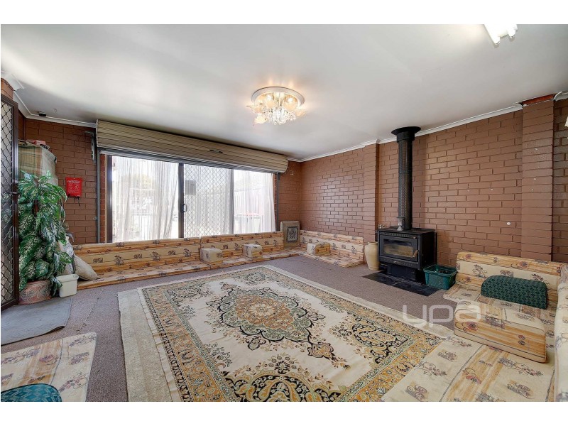 53 Ashleigh Crescent, Meadow Heights VIC 3048