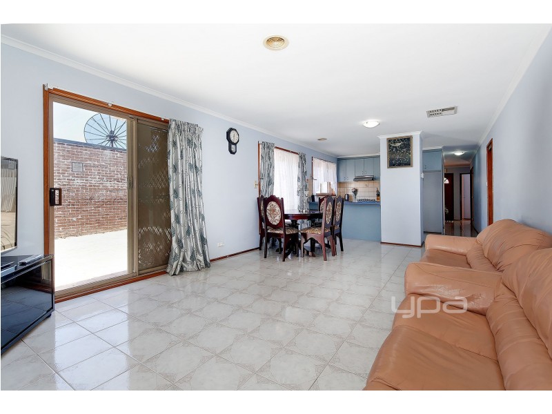 10 Woods Close, Meadow Heights VIC 3048