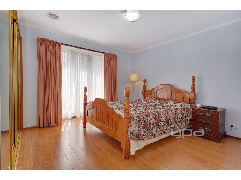 10 Woods Close, Meadow Heights VIC 3048