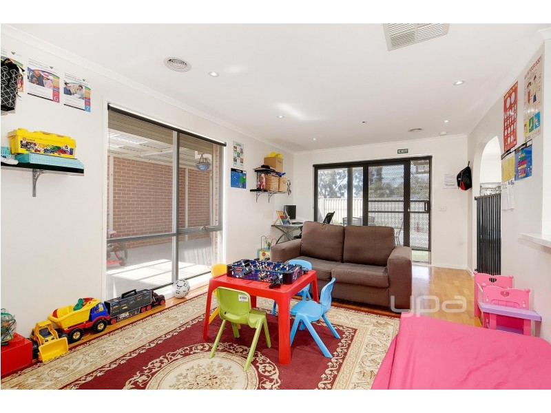 1/38 Mitchell Crescent, Meadow Heights VIC 3048