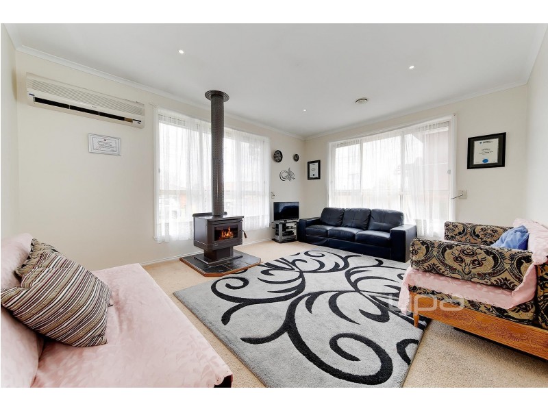 1/3/22 Geach Street, Dallas VIC 3047