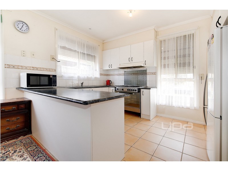 1/3/22 Geach Street, Dallas VIC 3047