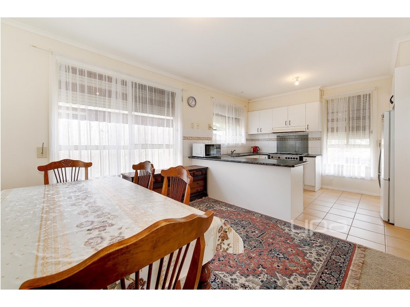 1/3/22 Geach Street, Dallas VIC 3047