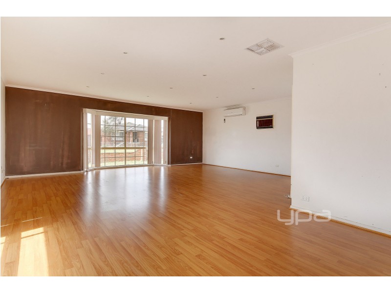 10 Milford Court, Meadow Heights VIC 3048