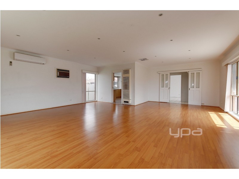 10 Milford Court, Meadow Heights VIC 3048