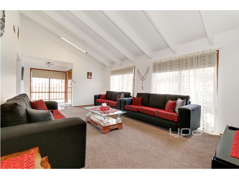 13 Thistle Court, Meadow Heights VIC 3048