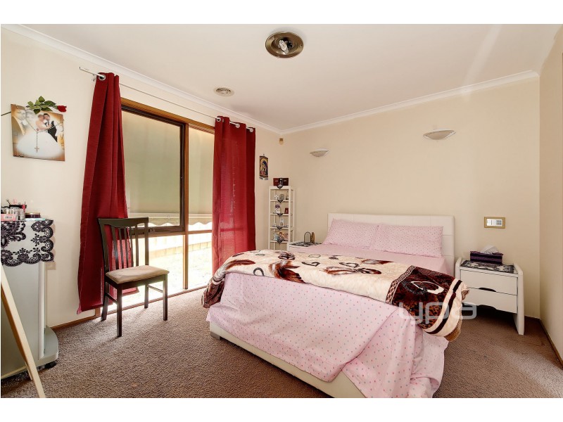 13 Thistle Court, Meadow Heights VIC 3048