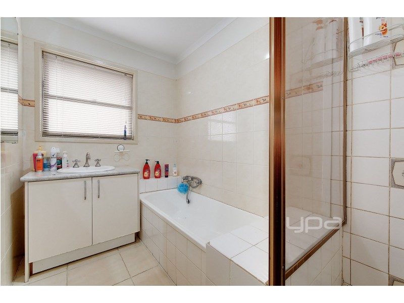 46 Rokewood Crescent, Meadow Heights VIC 3048