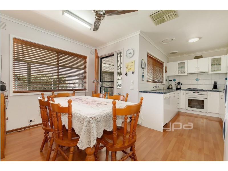 15 Canadian Court, Meadow Heights VIC 3048