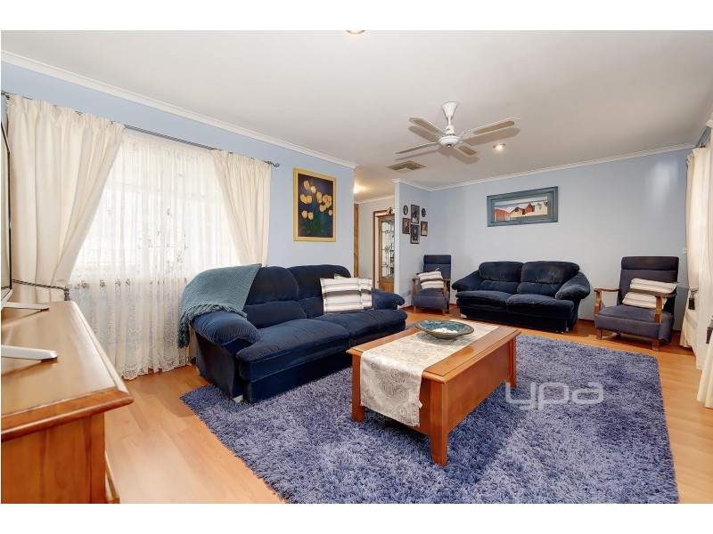 15 Canadian Court, Meadow Heights VIC 3048