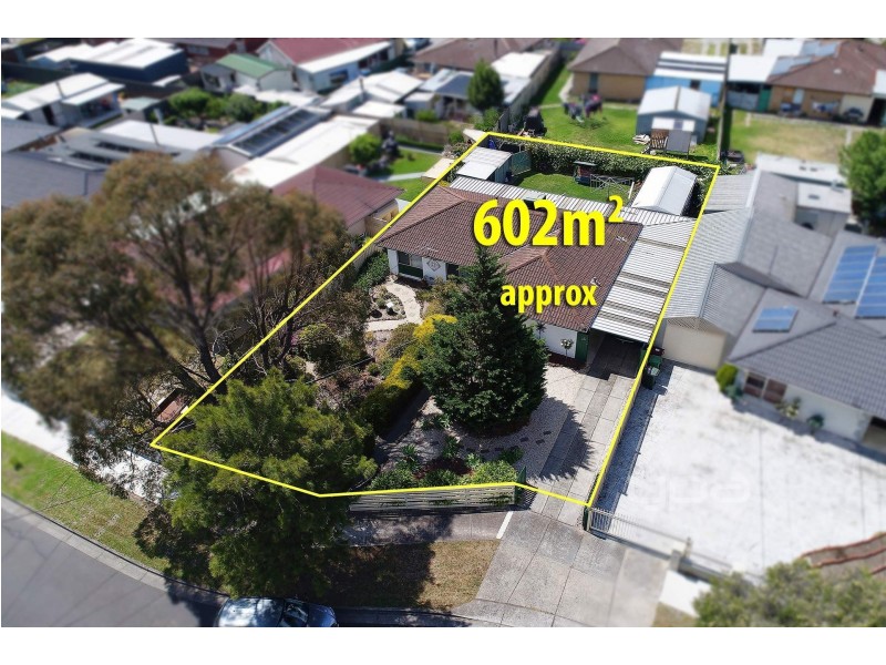 15 Canadian Court, Meadow Heights VIC 3048