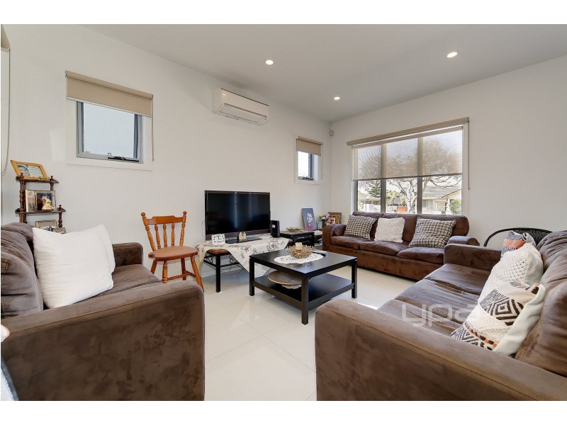 2/8 Bindi Street, Glenroy VIC 3046