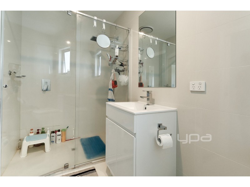 2/8 Bindi Street, Glenroy VIC 3046