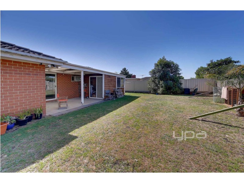 101 Rokewood Crescent, Meadow Heights VIC 3048