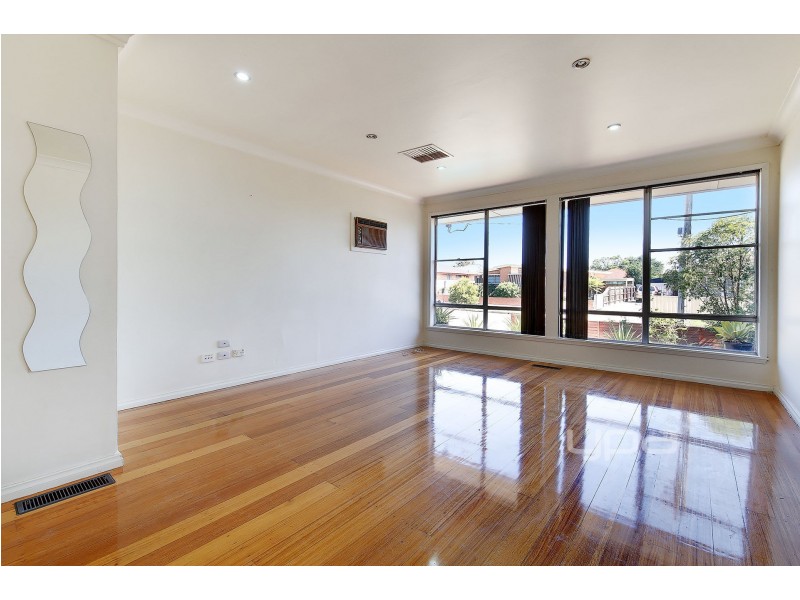 13 Crossley Crescent, Coolaroo VIC 3048