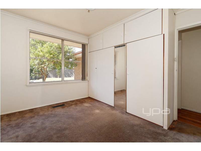 13 Crossley Crescent, Coolaroo VIC 3048