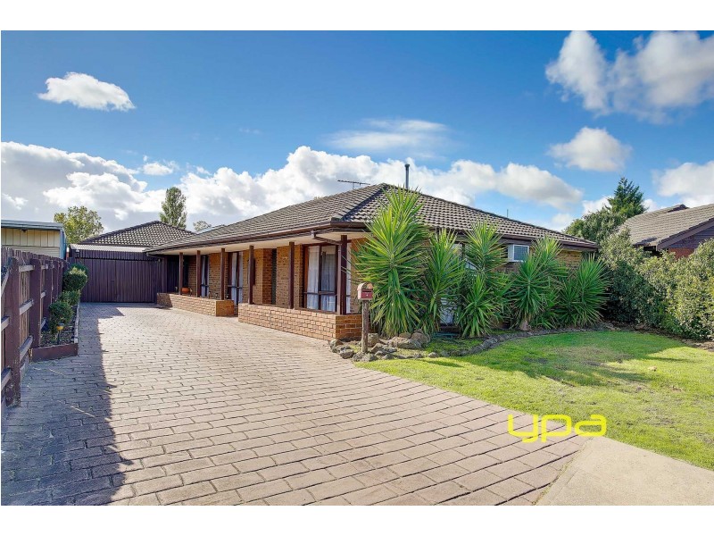 19 Sheoak Court, Meadow Heights VIC 3048