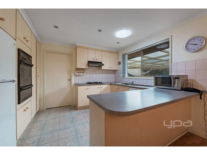 17 Coorong Court, Meadow Heights VIC 3048