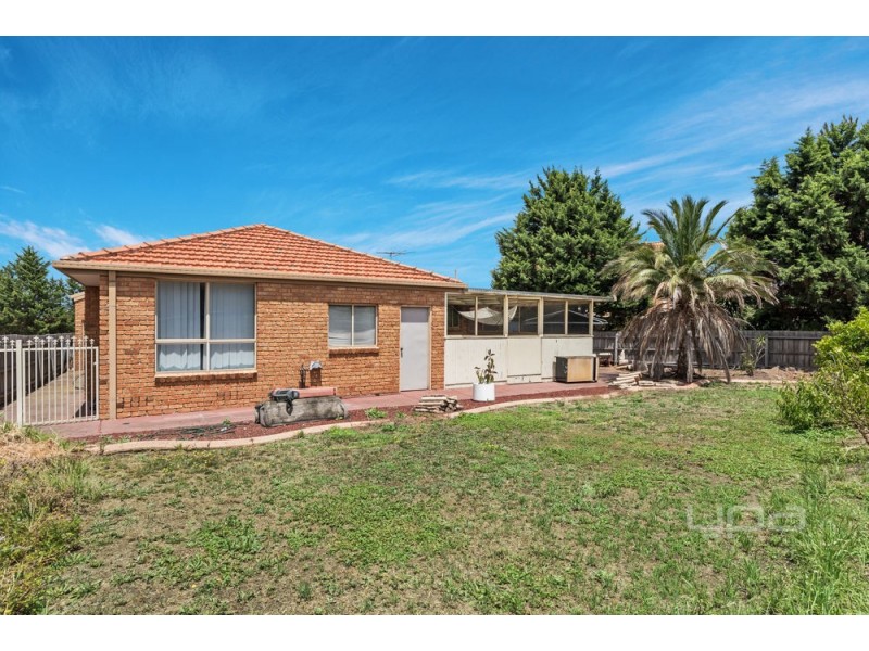 17 Coorong Court, Meadow Heights VIC 3048